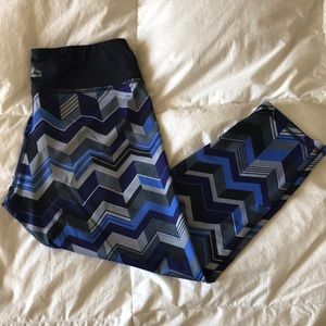 Cropped workout leggings